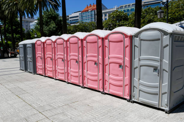 Best VIP or Luxury Restroom Trailers  in Parksdale, CA